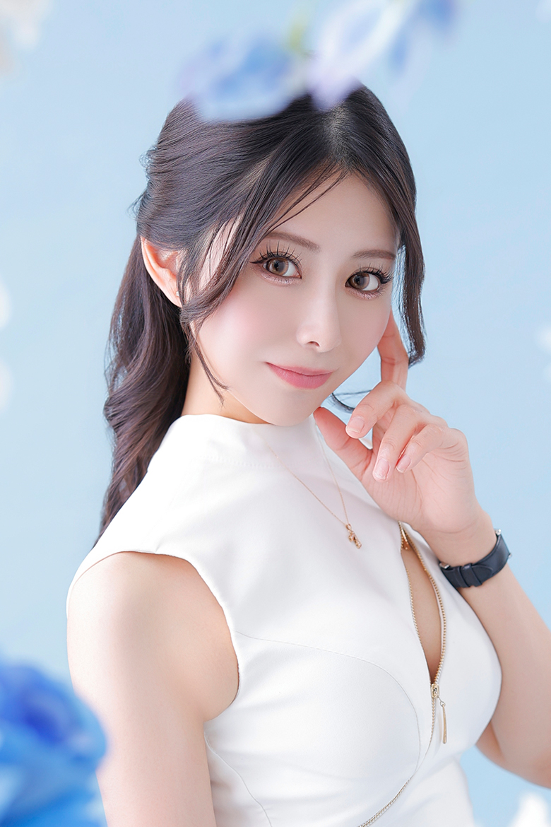 天道 あかね（AKANE TENDO）ROYAL GARDEN