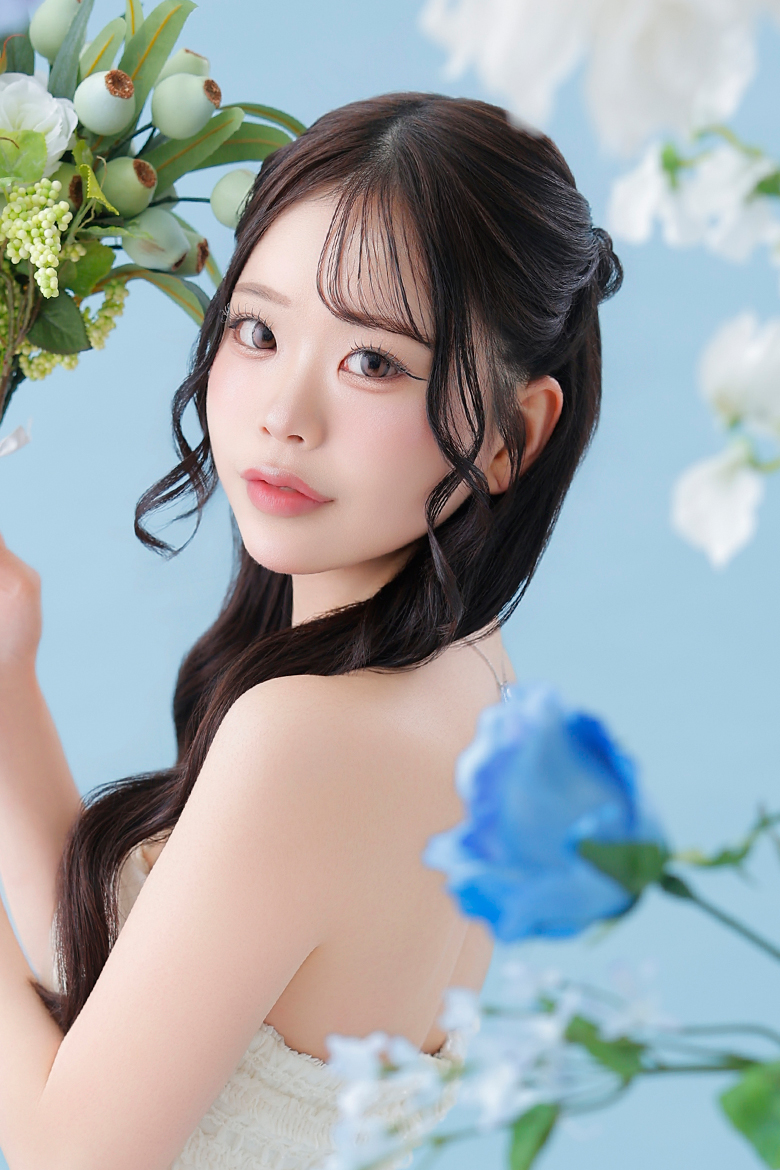 葉月 ゆりあ（YURIA HAZUKI）ROYAL GARDEN